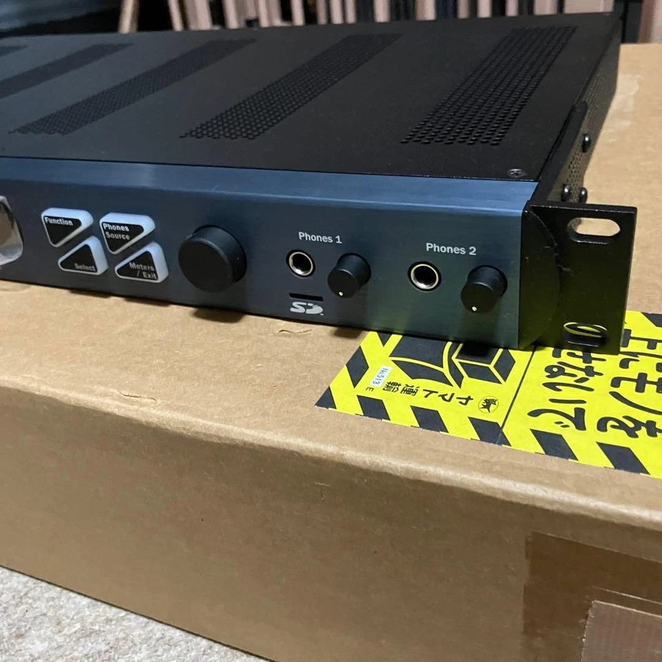 Lynx Aurora (n) 8-TB3 8-channel AD/DA Converter - Image 2 of 4