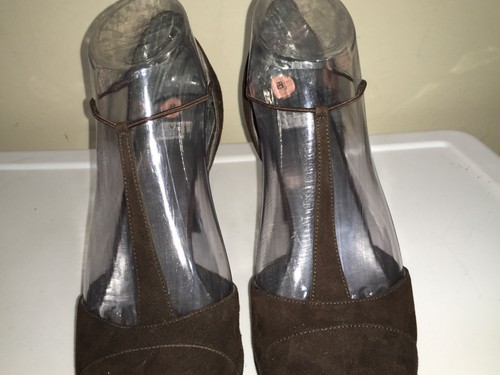 Tacones trozos Anne Klein NWB marrón gamuza elástica correa en T para mujer talla 8,5 M - Imagen 8 de 21