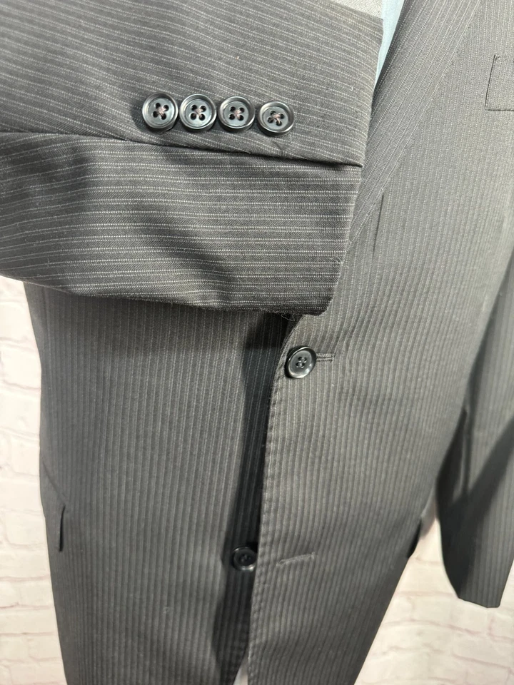 Traje DANIEL HECHTER Para Hombres Negro Rayas Frente Plano 2 piezas 44R Chaqueta 38x30 Pantalón Foto 4 de 4