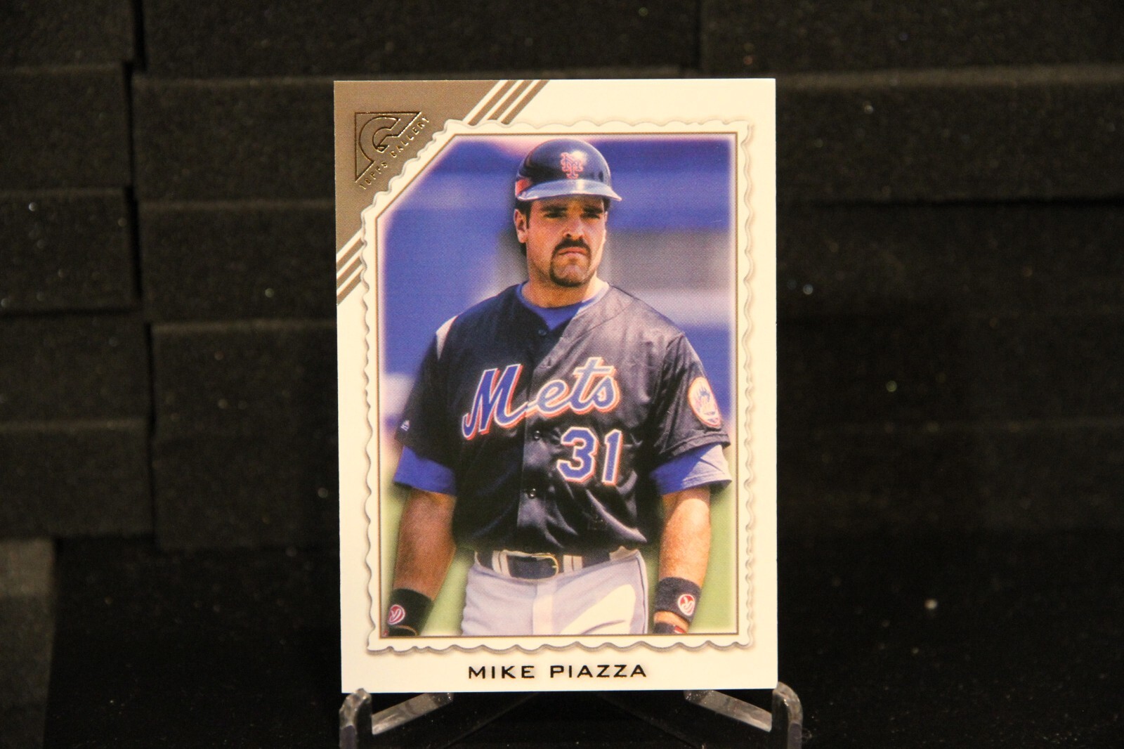 Baseball HOF LOT of 20 Different HOF'ers - Berra to Yastrzemski - See Photos