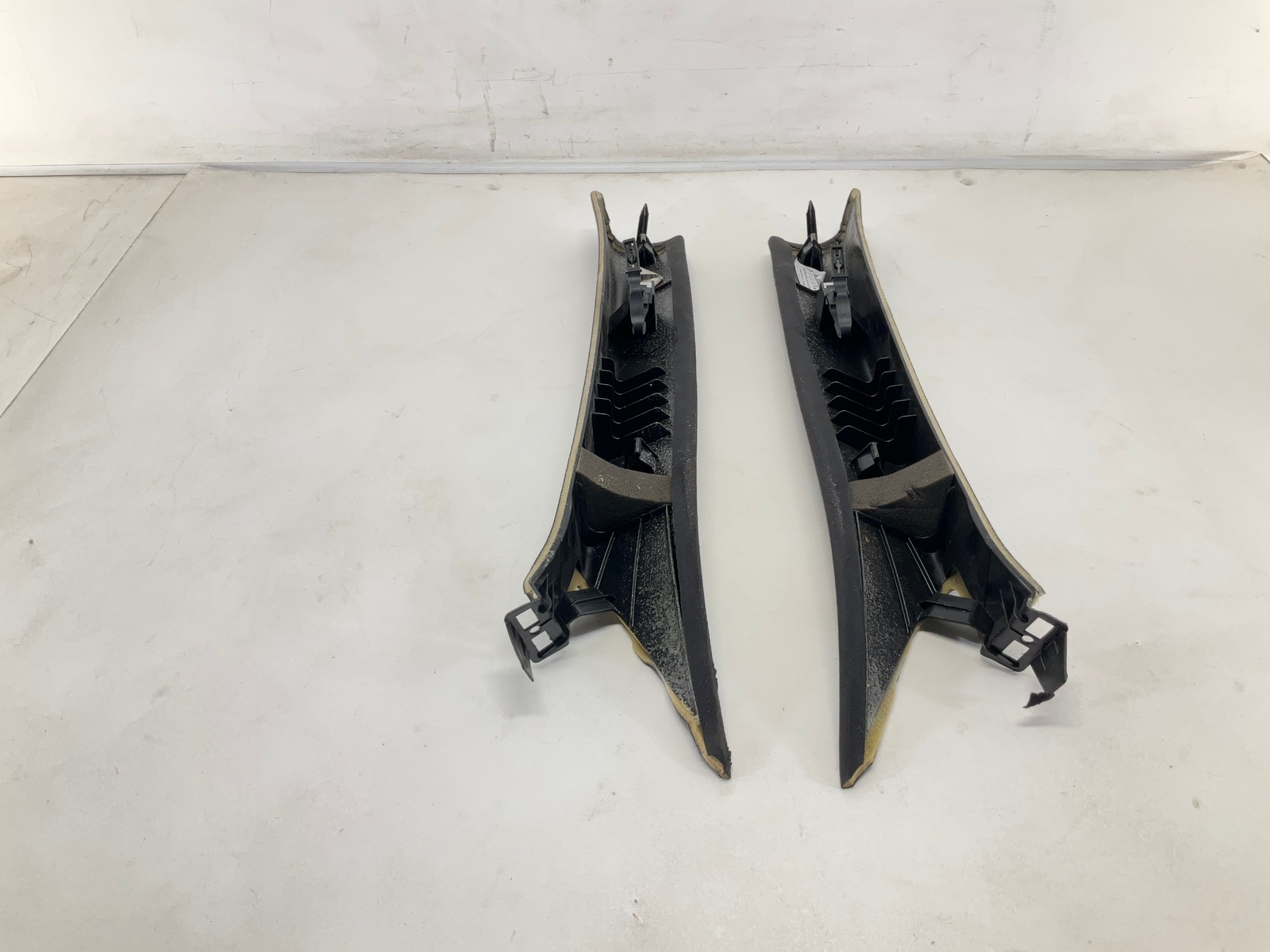 14-20 Maserati Ghibli Front Left & Right Side A-Pillar Cover Panels OEM CM