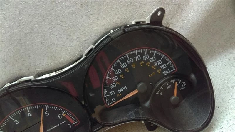 Cuadro de instrumentos velocímetro 22706271 compatible con Pontiac Grand AM G117-178749 2004 Foto 3 de 4