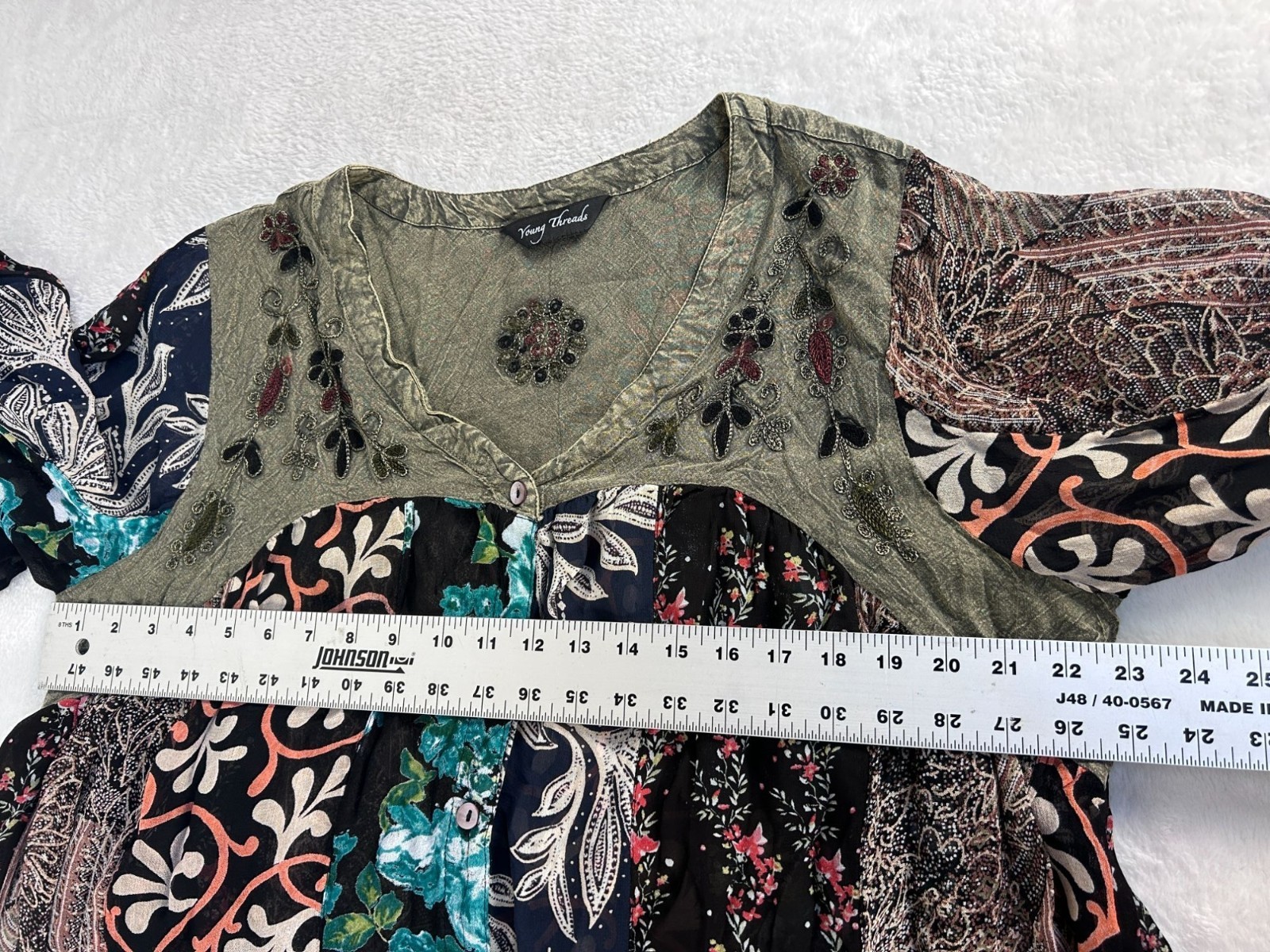 Young Threads Womens V-Neck Patchwork Floral Embr… - image 8