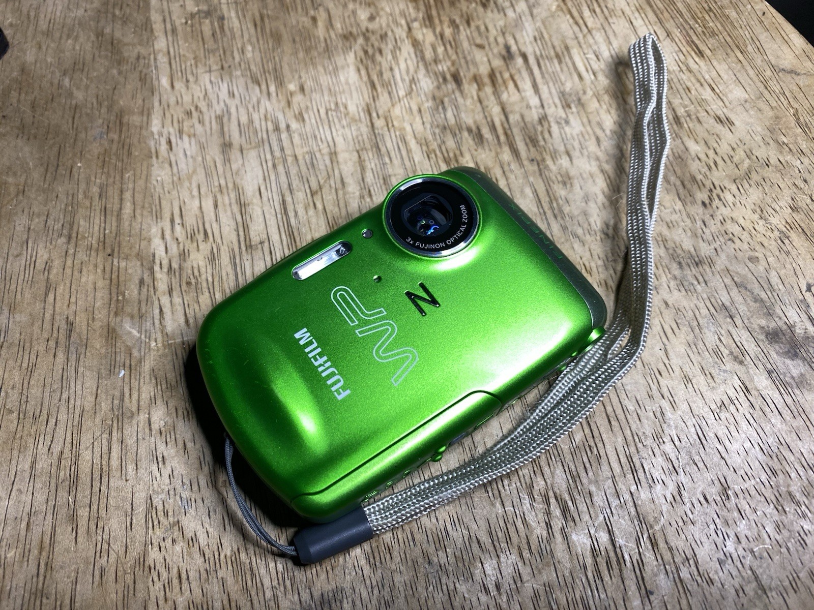 FUJIFILM Digital Camera Finepix Z33WP 10.0MP WP CCD Y2k Tested Works NO CHARGER