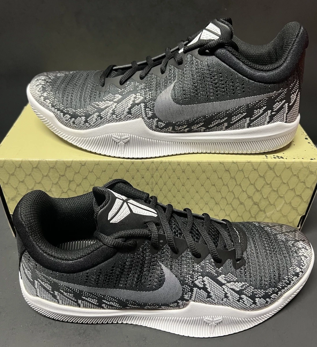 Nike Mamba Rage Mens Size 10.5 Black Cream Athletic Basketball Shoes Sneakers‎ Nike Mamba Rage Black Men main image 2