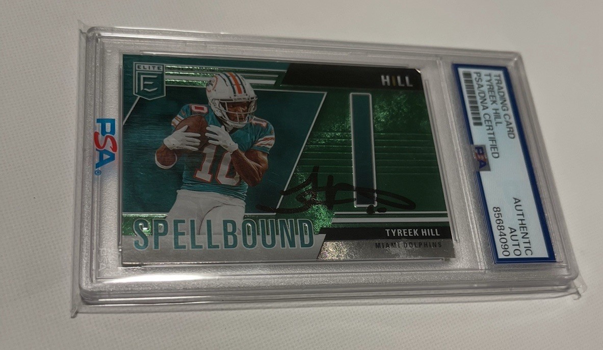 Tyreek Hill Signed Cards SPELLBOUND Slabbed PSA DNA Slabbed Auto IP Dolphins a view 4
