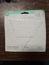 WILTON Triangular Cake Decorating Plastic Triangle/Comb Dishwasher Safe