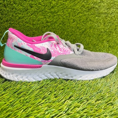 Nike Odyssey React 2 Flyknit Womens Size 8 Gray Athletic Running Shoes Sneakers