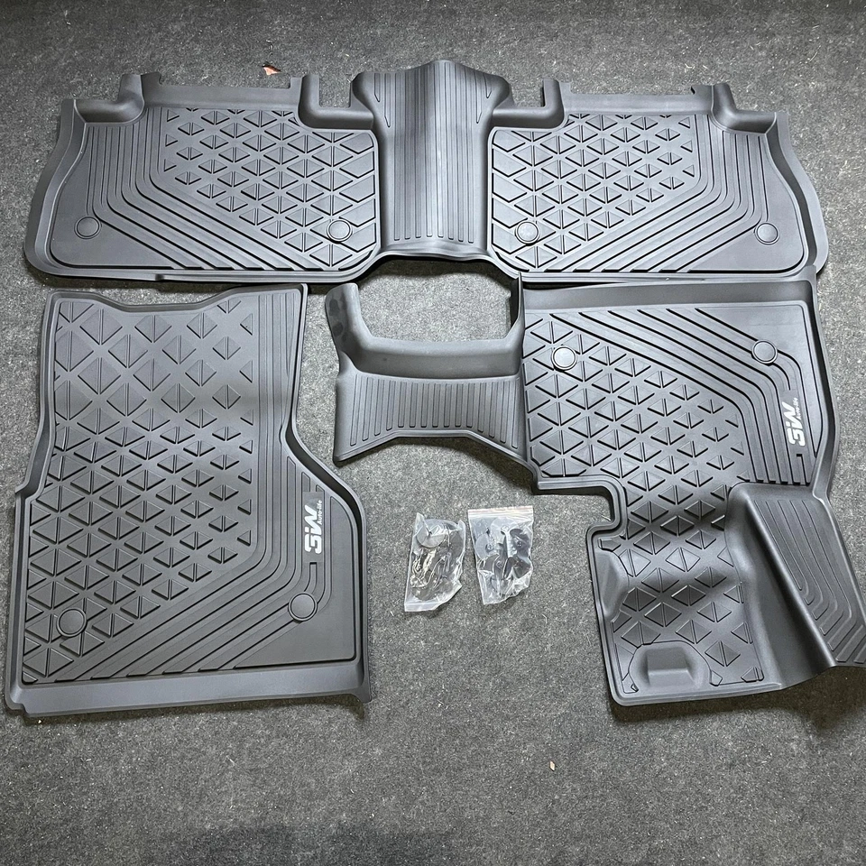 3W 4-Piece Floor Mats & Cargo Liner Black, for 2022-2025 BMW iX - Image 2 of 4