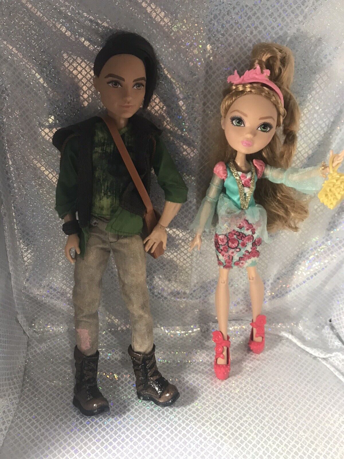 Sempre depôis da alta Ashlynn Ella e Hunter Huntsman Dolls