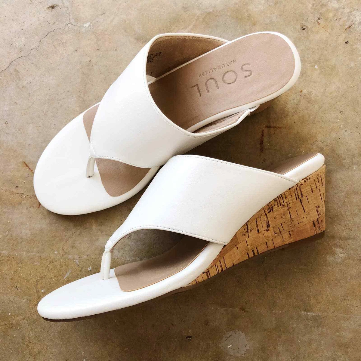 Naturalizer thong sandals sale