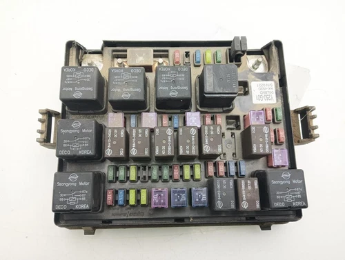 8231008010 Caja Reles/Fusibles para SSANGYONG REXTON 2007 8977142 - Imagen 1 de 10