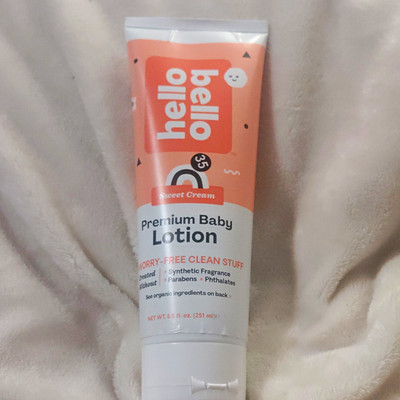 Hello Bello Premium Baby Lotion Sweet Cream 8.5 fl oz (251 ml)