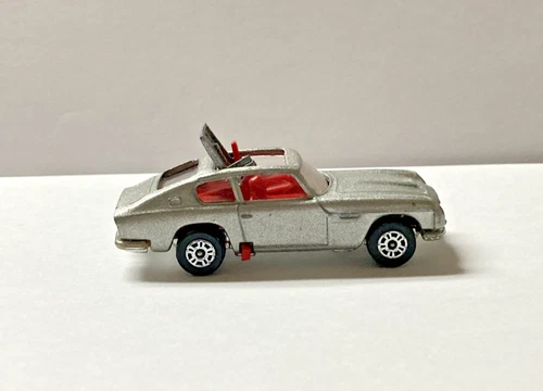 Corgi James Bond Aston Martin DB6 Silver Diecast Car Ejector Seat - 1979 vintage
