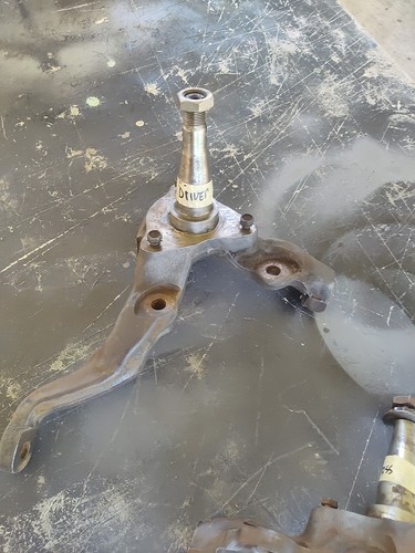 1965/66 Ford Thunderbird Left & Right Front Wheel Spindles. - Foto 5 di 7