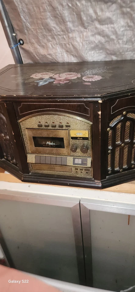 Thomas Pacconi Classics Stereo TPC-MSE-805 AM FM Cassette CD Turntable Player - Image 4 of 4