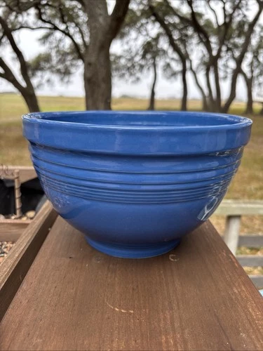 Vintage Fiesta 3 Qt Bowl Peacock Blue - Mint Condition!