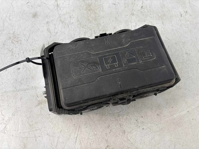 2021 - 2023 Buick Envision Engine Fuse Relay Junction Block Box OEM