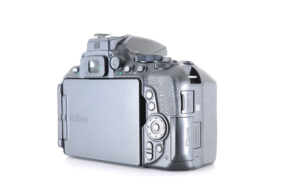 NIKOND5600➕α 01 Amazon.com : Nikon D5600 24.2MP DSLR Digital Camera with AF