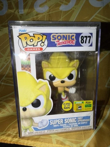 Funko Pop! Super Sonic First Appearance #877 - San Diego Comic Con LE, GITD