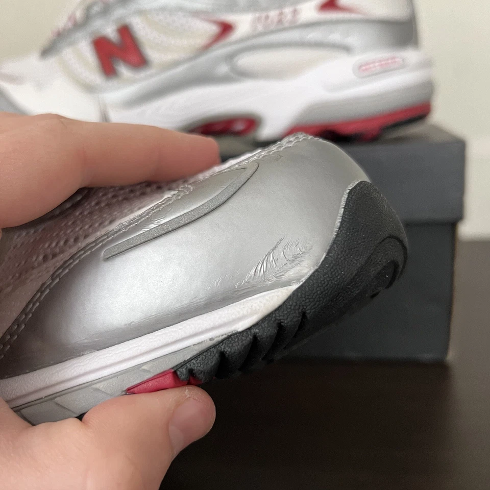 Vintage RARE Chaussures New Balance 1023 Blanc Rouge Made in England Homme Ta... - Photo 3/4