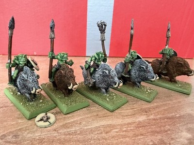 Warhammer Fantasy Tabletop - 5 Goblin Wildschweinreiter (Zinnfiguren)