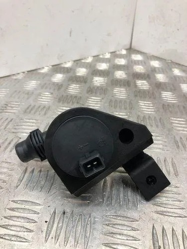 BMW 5 Touring E61 Zirkulationswassermotor 6421691770005 1546 6922647 22993355