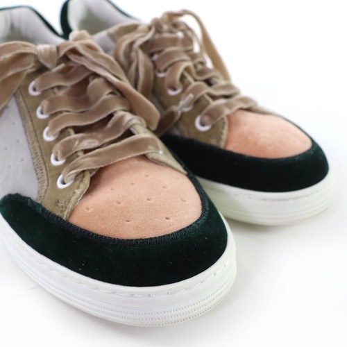 Tolle CHANEL Low Cut Sneaker Logo Schnürer Samt Mehrfarbig Damen 37 G36295 - Bild 7 von 12