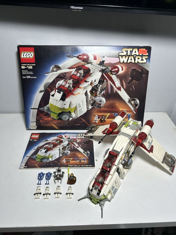 LEGO Star Wars: Republic Gunship (7163) Complete With Box And Instructions