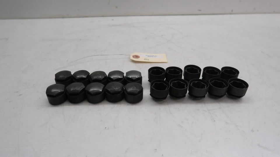 Juego de 20 cubiertas de pernos tacos OEM para Audi S5 Sportback 2018-2023 4M0601173 Foto 2 de 4