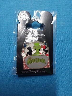 Disney 2008 The Haunted Mansion with Mickey and Minnie Pin
