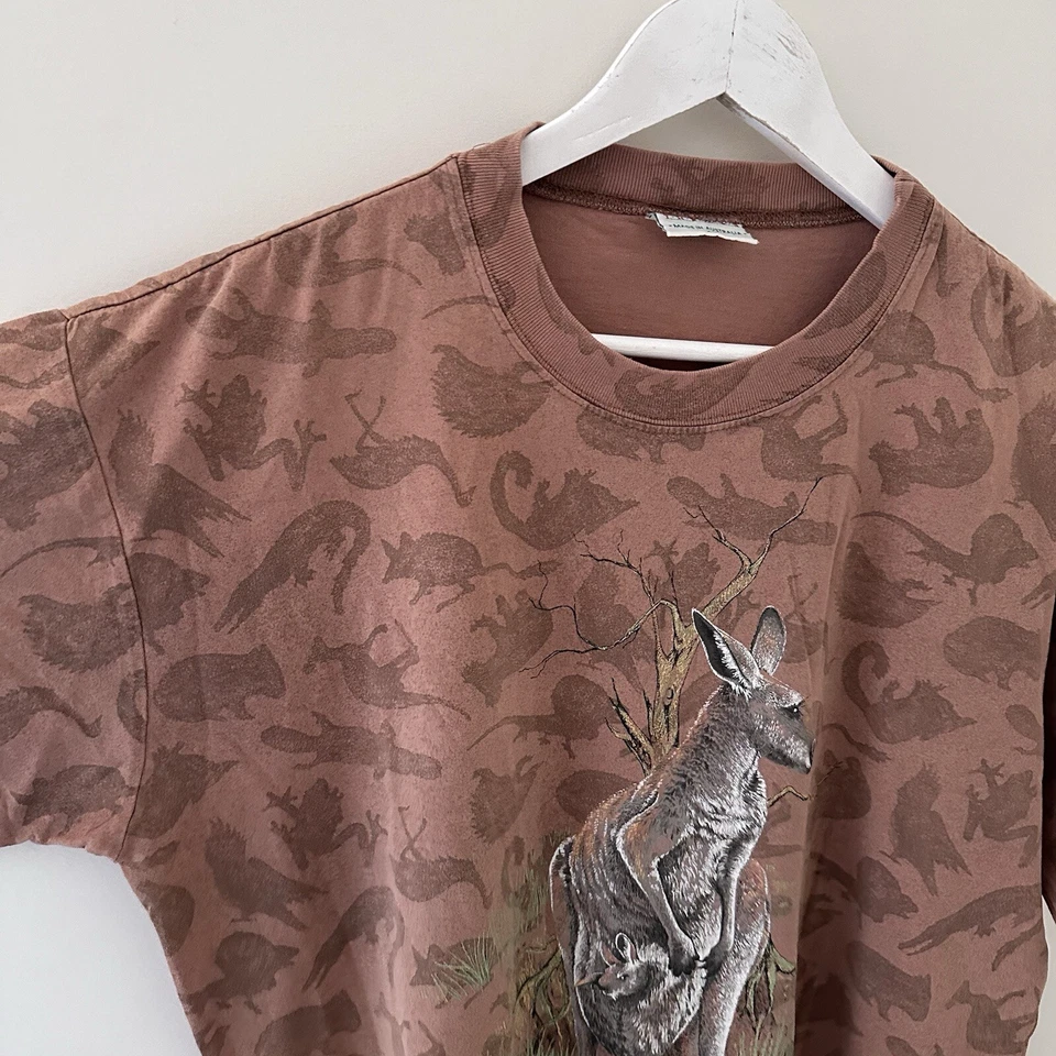 Vintage Aussie Themes “Giant Red Kangaroo” Graphic AOP Shirt - Mens XL - image 3 of 4