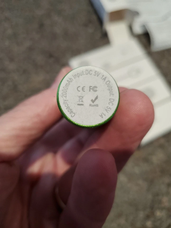 Banco de alimentación 2000 mAh verde USB cargador portátil batería externa lote de 5 nuevos Foto 4 de 4