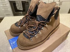 Danner STUMPTOWN Vertigo Suede Work Laced Up Ankle Chukka Boots Mens Sz 10 NWOB