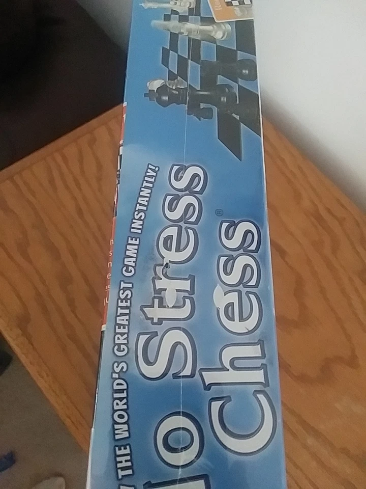 Winning Moves Games No Stress Chess Set New In Box Family Game Board Game NIB - Image 2 of 3