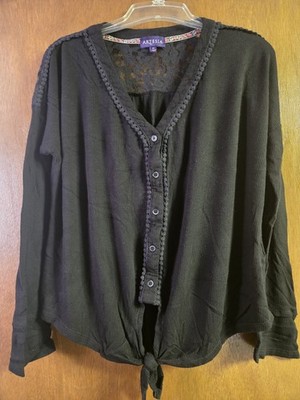 Women's Medium Black Artesia Button Closure Tip