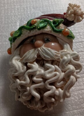 Vintage Santa Claus Speghetti Like Beard Festive Hat Face Pin Brooch Lapel 