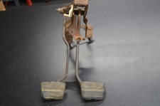 Oem 4-speed Manual Clutch Brake Pedal Assembly 1973-1977 Chevelle Gm 3994483