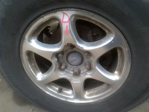 Grade-D Rim / Wheel 17x7-1/2 C3 Partly Polished ID Tzz Fits 01 SIERRA 1500 PICKU - Picture 1 of 24