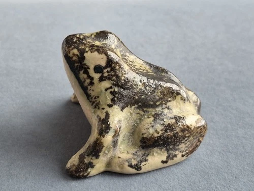 Vintage Brush McCoy Wee Frog 2 Inch Figurine Garden Ornament