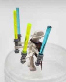 LEGO Star Wars General Grievous Minifigure Cape & 4 LightSabers 7255 Chase 2005