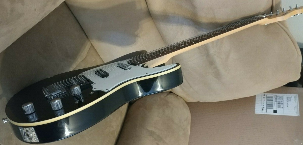 Peavey Generation EXP ACM. Piezo 4 Acoustic sounds. Hard Case