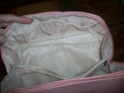Large Capacity Cosmetic Makeup Bag, Pockets, Pink Zipper Closure Top Handle used