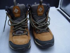 Woman's Columbia Hiking Shoes NEW 7 Waterproof Techlite Omni Grip Soles