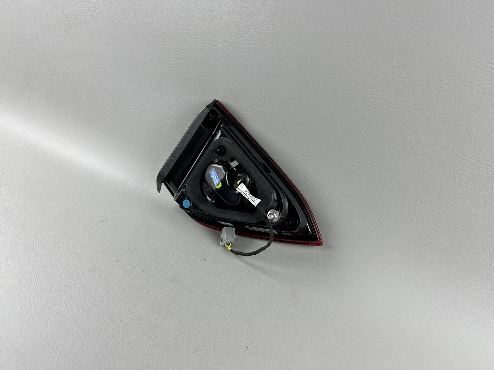 2017-2020 Maserati Levante Right Passenger Inner Tail Light OEM 20680202