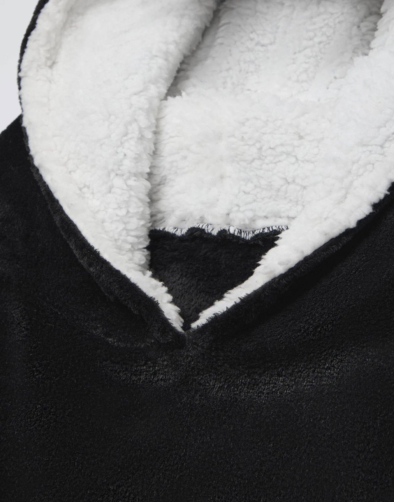 Ghostbusters Multicoloured Logo AOP Blanket Hoodie