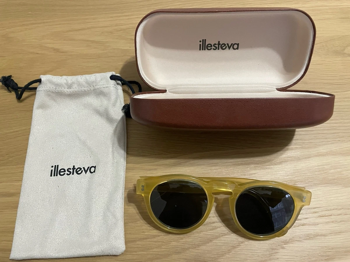 Illesteva Leonard II Clear Crystal Brown Sunglasses with Case Illesteva Leonard II Camo-Print Sunglasses, Black/white main image 2