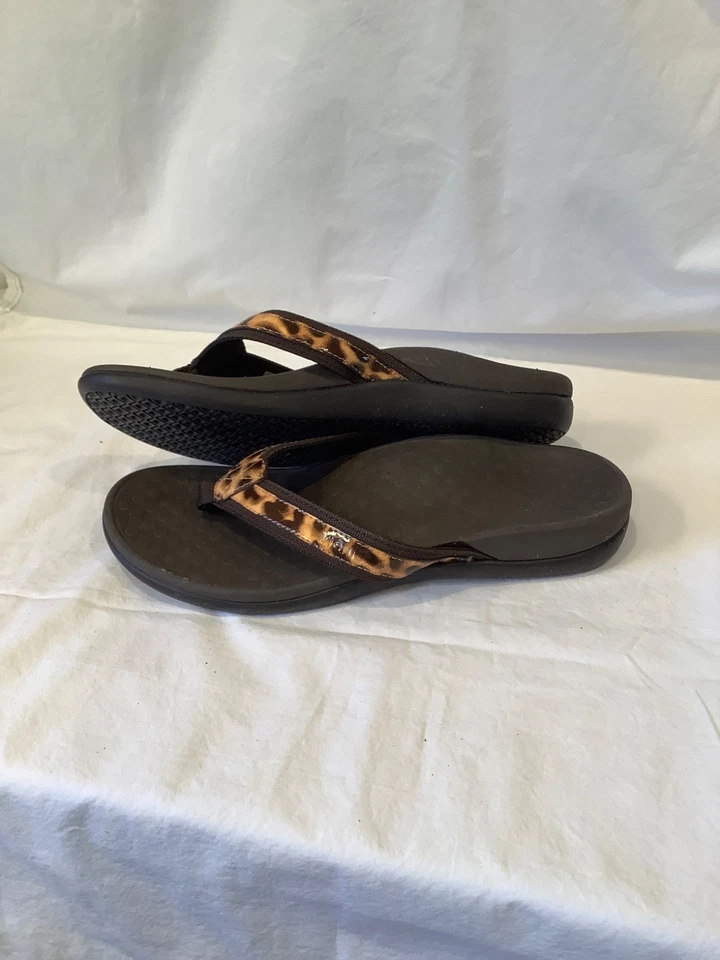 Vionic Tide II Flip Flops Brown Leopard Print Thong Sandals Women’s Size 8 - Image 2 of 4