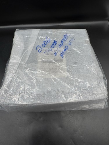 2007 Highlander - TAPE/AM/FM/6-CD 86120-48430 Receiver OEM *A9099 - Picture 1 of 4