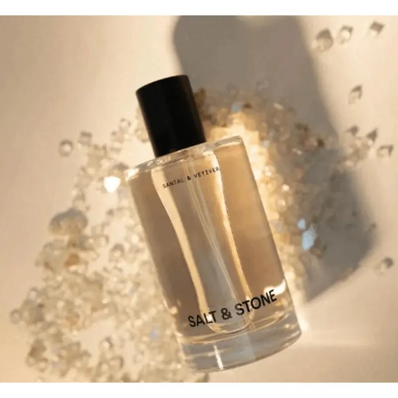 Spray corporal con aroma a sal y piedra, santal y vetiver para mujeres y hombres 3.4floz Foto 2 de 4